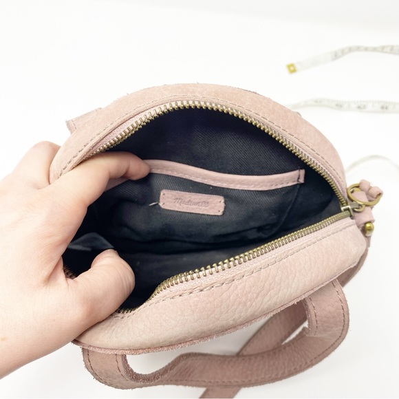 Madewell | Juno Circle Crossbody Bag - Picture 7 of 16